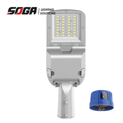 Inventronics Driver LED Street Light With Daylight Sensor and High CRI for Pole Mount Installation
